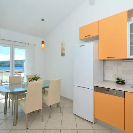 Apartment Vrania