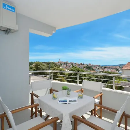 Vrania Apartment Seget Vranjica