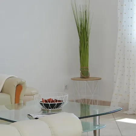 Apartment Vrania *
