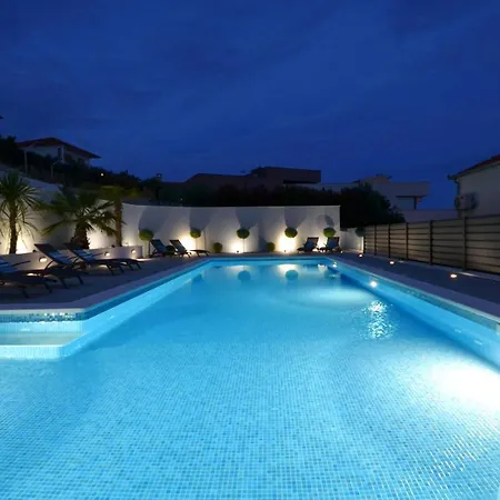 Vrania 公寓 希杰·弗朗吉卡