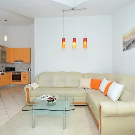 Vrania * 希杰·弗朗吉卡