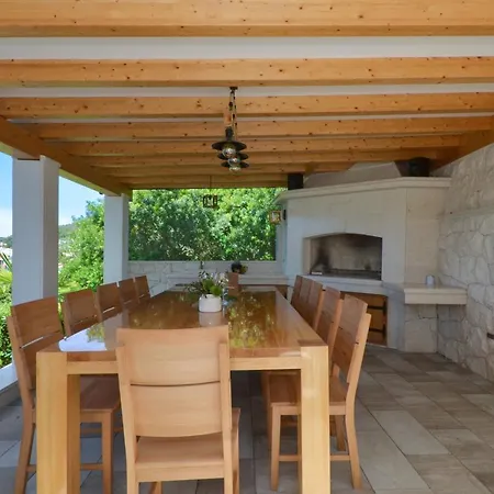 Vrania 希杰·弗朗吉卡