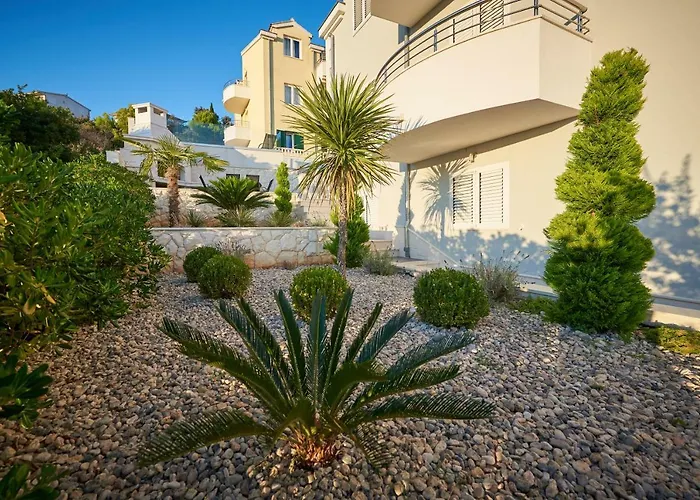 Vrania * Seget Vranjica